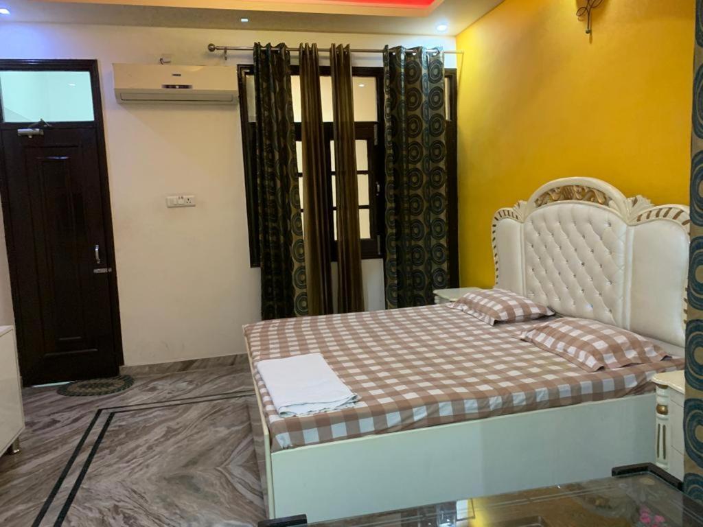 $4 Home Stay Amritsar Bagian luar foto